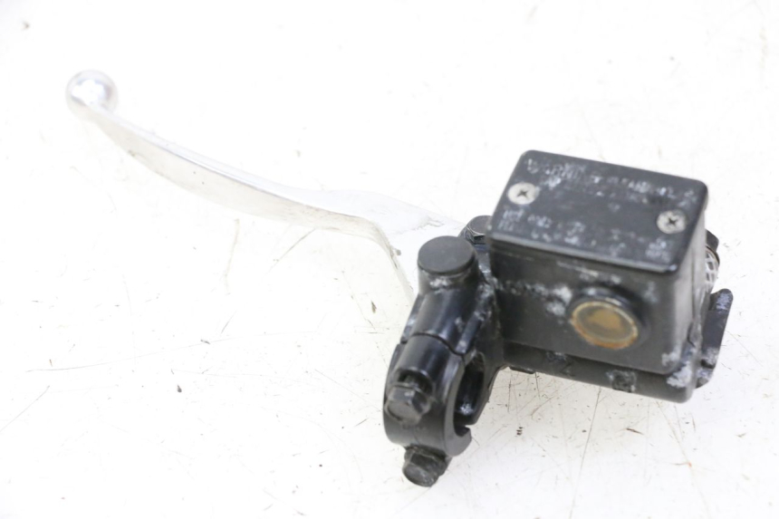 photo de ACHTERREM HOOFDREMSILINDER SYM JOYMAX 125 (2010 - 2017) - Overzicht