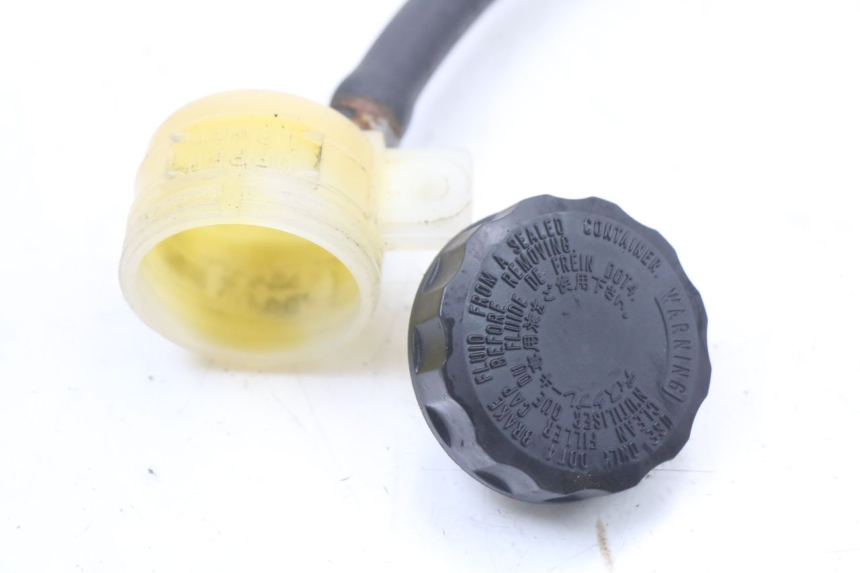 photo de ACHTERREM HOOFDREMSILINDER KAWASAKI GTR 1000 (1994 - 2004) - Gecontroleerd onderdeel