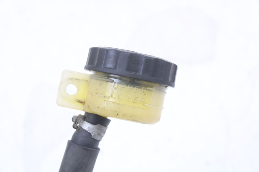 photo de ACHTERREM HOOFDREMSILINDER KAWASAKI ZR7 ZR-7 S 750 (1999 - 2004) - Overzicht