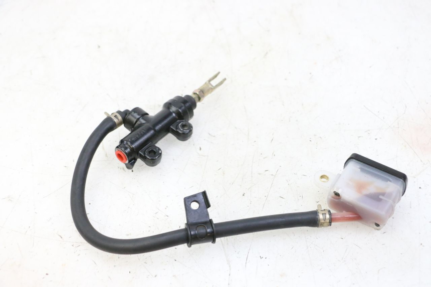 photo de ACHTERREM HOOFDREMSILINDER KIDEN KD125-G 125 (2018 - 2022) - Detail van het onderdeel
