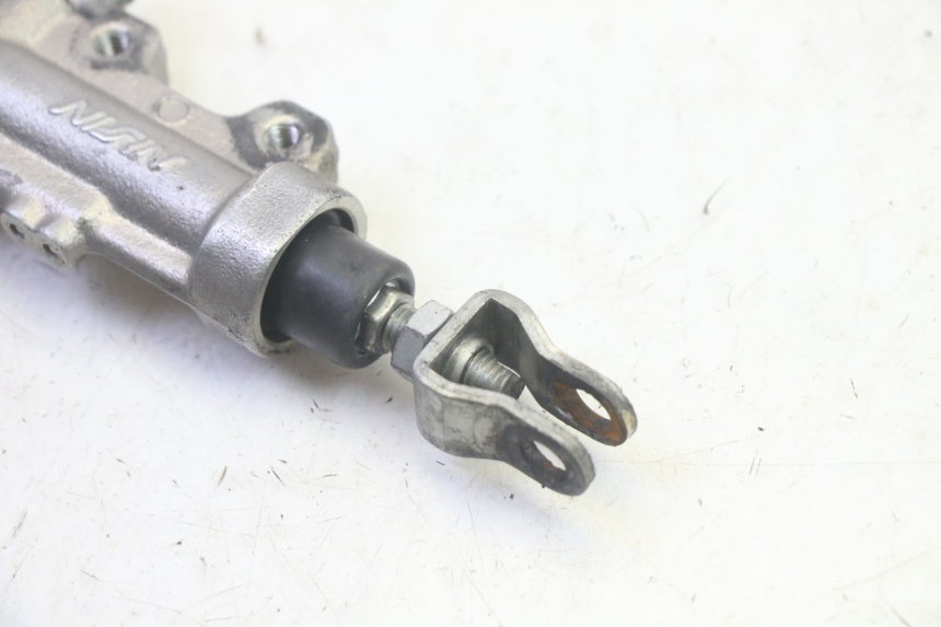 photo de ACHTERREM HOOFDREMSILINDER KAWASAKI KXF KX-F 250 (2017 - 2019) - Zoom op gebruiksstaat