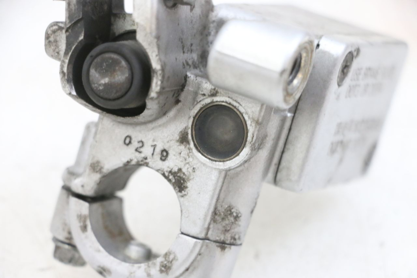 photo de ACHTERREM HOOFDREMSILINDER KYMCO LIKE 125 (2009 - 2016) - Zoom op gebruiksstaat