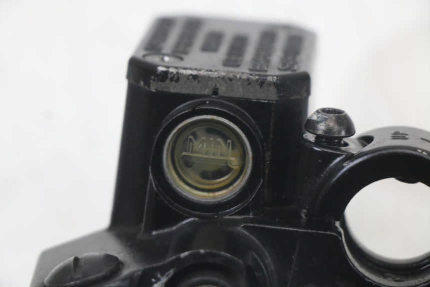 photo de ACHTERREM HOOFDREMSILINDER PIAGGIO MP3 HPE 350 (2018 - 2020) - Overzicht