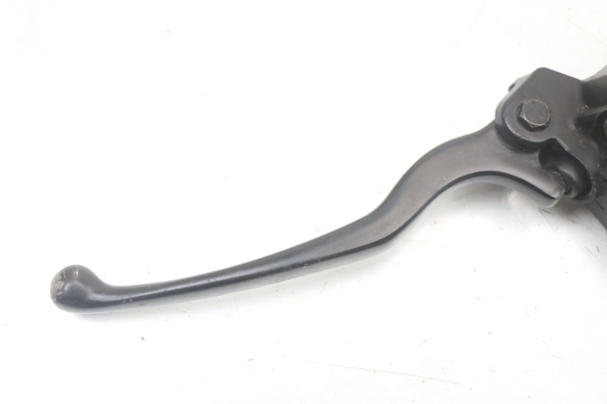 photo de ACHTERREM HOOFDREMSILINDER PIAGGIO MP3 LT 400 (2007 - 2012) - Detail van het onderdeel