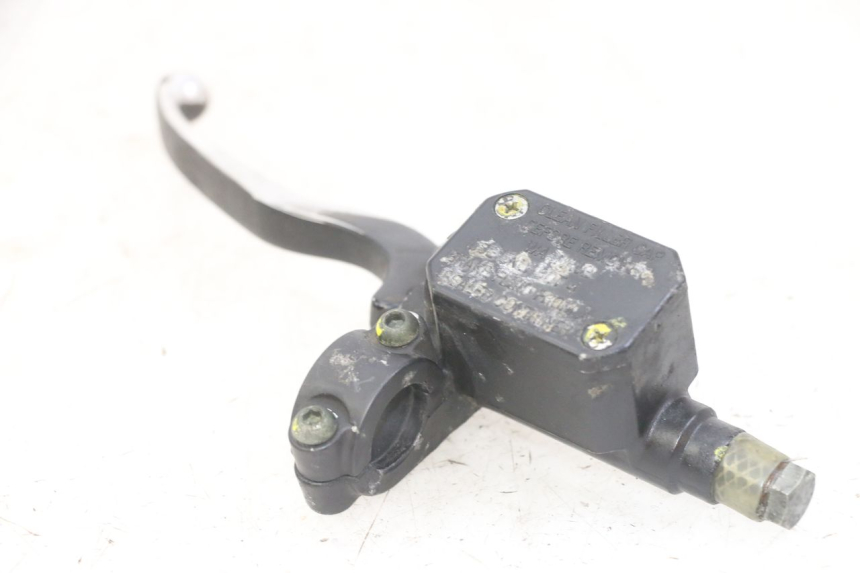 photo de ACHTERREM HOOFDREMSILINDER PIAGGIO MP3 LT 300 (2010 - 2016) - Technische close-up
