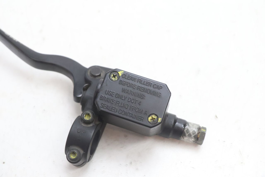 photo de ACHTERREM HOOFDREMSILINDER PIAGGIO MP3 LT 300 (2010 - 2016) - Zoom op gebruiksstaat