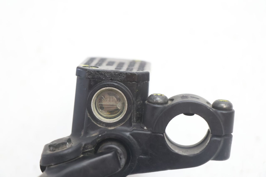 photo de ACHTERREM HOOFDREMSILINDER PIAGGIO MP3 LT 300 (2010 - 2016) - Technische close-up