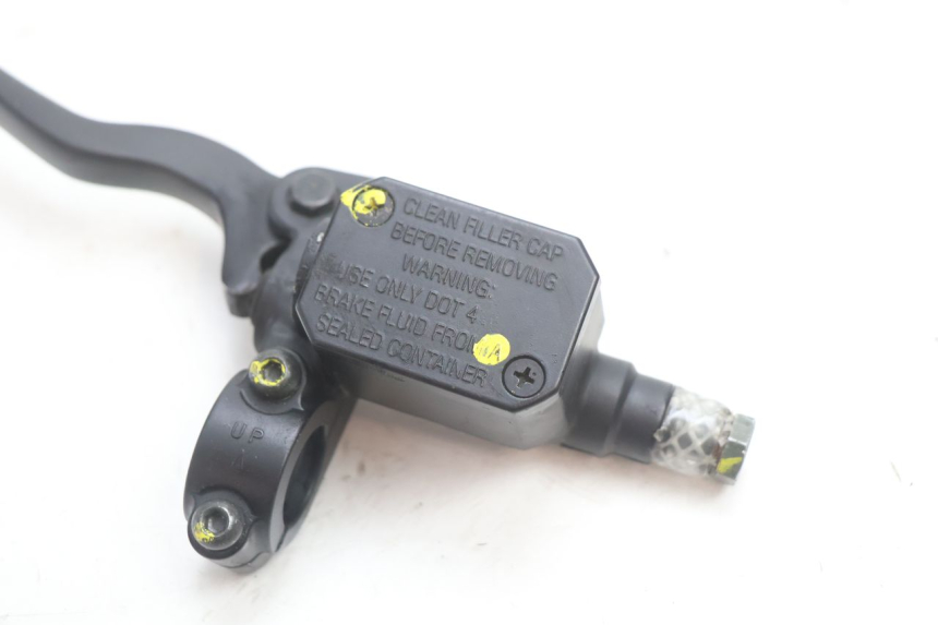 photo de ACHTERREM HOOFDREMSILINDER PIAGGIO MP3 LT 400 (2007 - 2012) - Zoom op gebruiksstaat