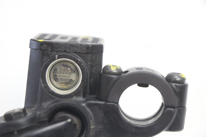 photo de ACHTERREM HOOFDREMSILINDER PIAGGIO MP3 LT 400 (2007 - 2012) - Technische close-up