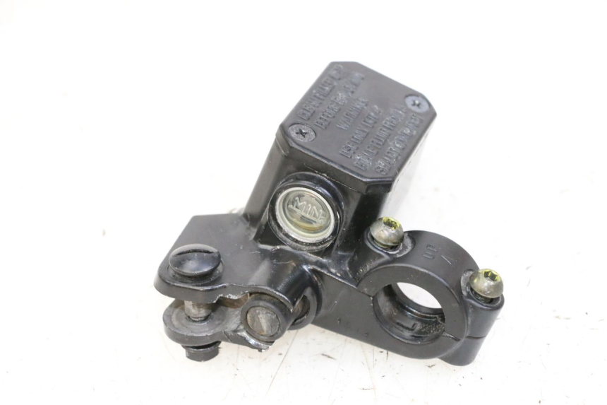 photo de ACHTERREM HOOFDREMSILINDER PIAGGIO MP3 500 (2014 - 2017) - Overzicht