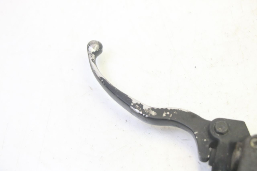 photo de ACHTERREM HOOFDREMSILINDER PIAGGIO MP3 RL 250 (2006 - 2010) - Detail van het onderdeel