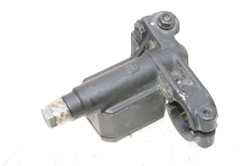 photo de ACHTERREM HOOFDREMSILINDER PIAGGIO MP3 RL 250 (2006 - 2010) - Andere kijkhoek