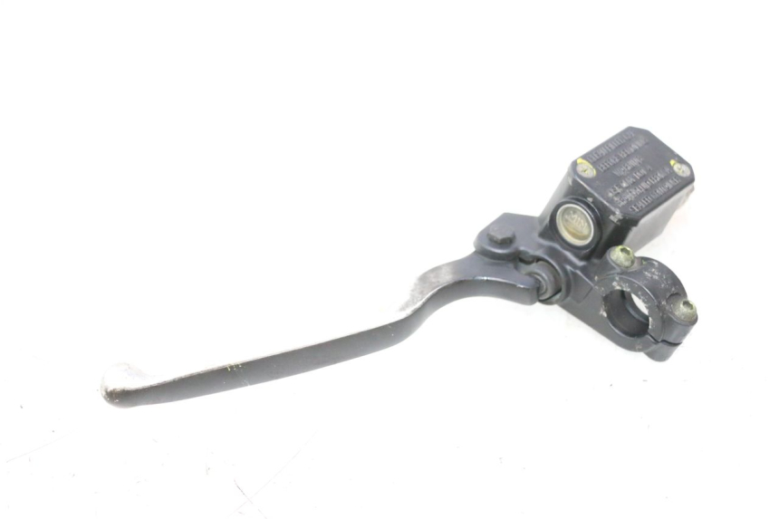 photo de ACHTERREM HOOFDREMSILINDER PIAGGIO MP3 500 (2011 - 2015) - Bevestigingspunten