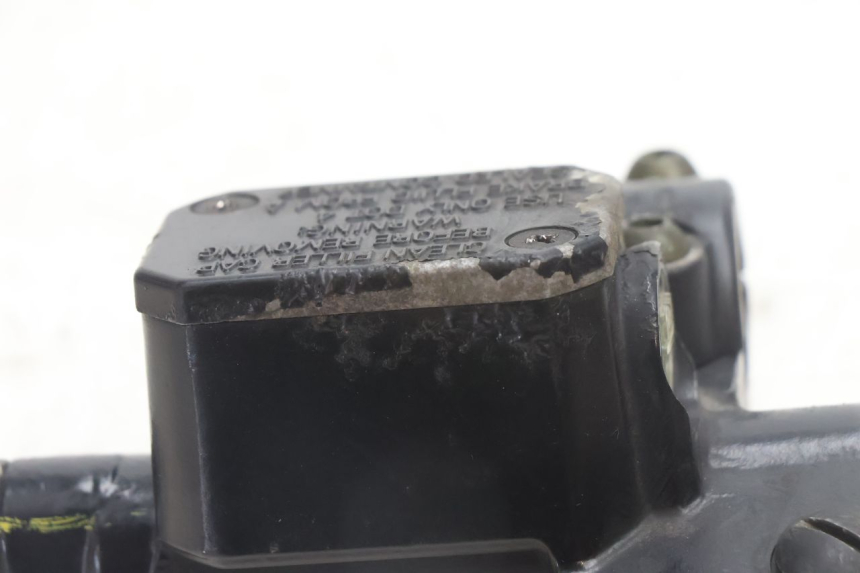 photo de ACHTERREM HOOFDREMSILINDER PIAGGIO MP3 500 (2016 - 2018) - Technische close-up