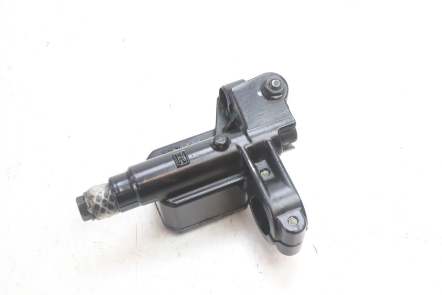 photo de ACHTERREM HOOFDREMSILINDER PIAGGIO MP3 500 (2016 - 2018) - Staat van het oppervlak