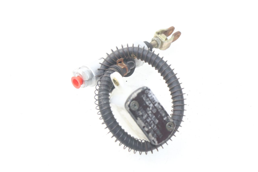 photo de ACHTERREM HOOFDREMSILINDER YAMASAKI MSX 50 (2013 - 2022) - Zoom op gebruiksstaat