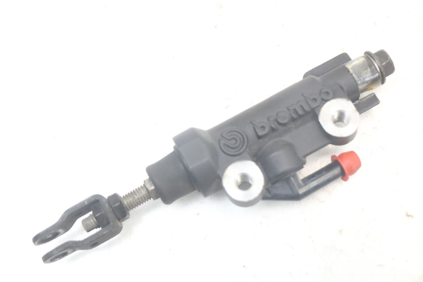 photo de ACHTERREM HOOFDREMSILINDER YAMAHA MT-07 MT07 ABS 700 (2014 - 2017) - Hoofdaanzicht