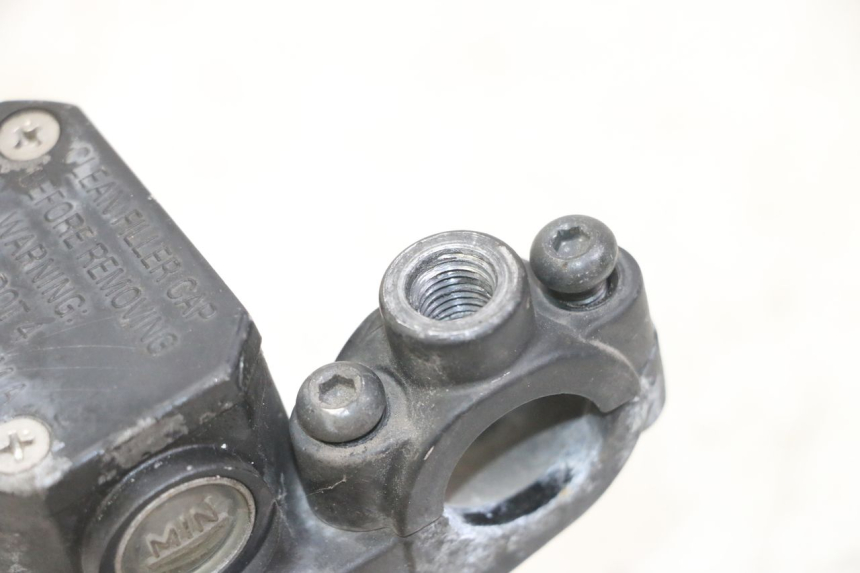 photo de ACHTERREM HOOFDREMSILINDER GILERA NEXUS 125 (2009 - 2013) - Detail van het onderdeel