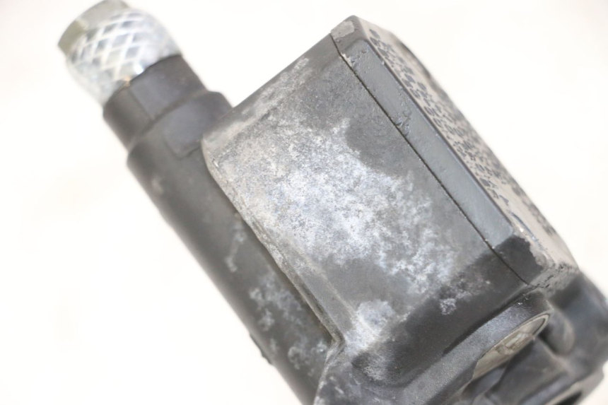 photo de ACHTERREM HOOFDREMSILINDER GILERA NEXUS 125 (2009 - 2013) - Zoom op gebruiksstaat