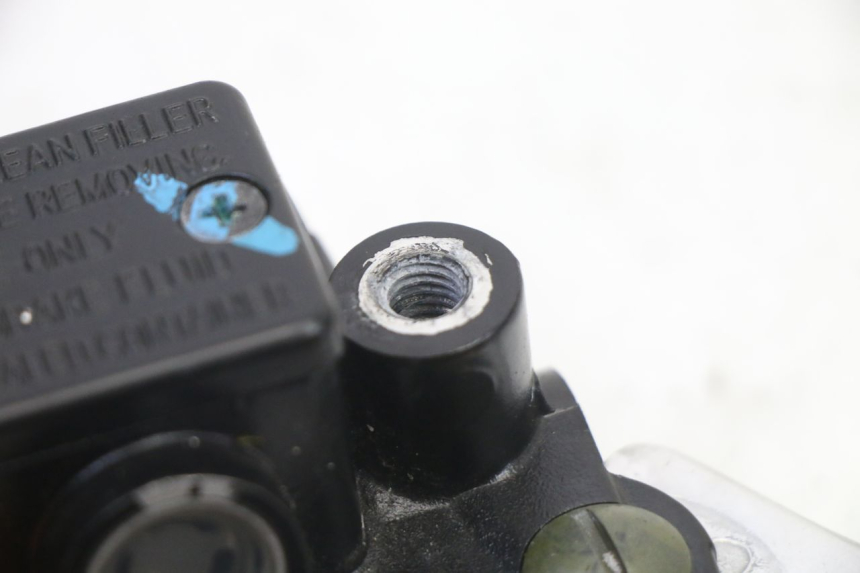 photo de ACHTERREM HOOFDREMSILINDER PIAGGIO NRG POWER PUREJET 50 (2018 - 2021) - Zoom op gebruiksstaat