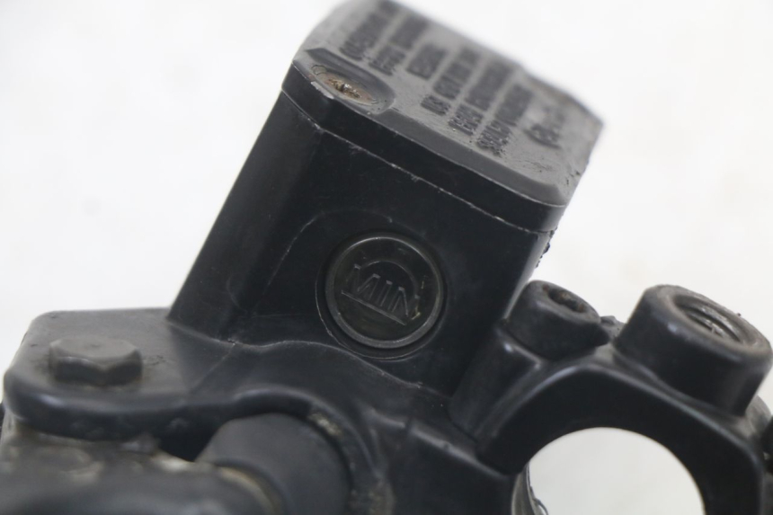 photo de ACHTERREM HOOFDREMSILINDER PIAGGIO BEVERLY 125 (1998 - 2005) - Overzicht