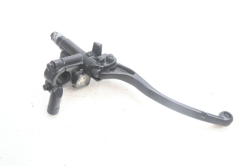 photo de ACHTERREM HOOFDREMMEESTER JM MOTORS R-MAX TECH 50 (2024 - 2026) - Bevestigingspunten