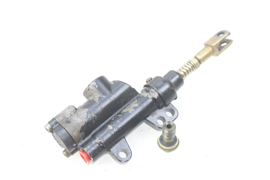 photo de ACHTERREM HOOFDREMSILINDER APOLLO RFZ 125 - Technische close-up