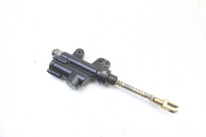 photo de ACHTERREM HOOFDREMSILINDER APOLLO RFZ 125 - Hoofdaanzicht