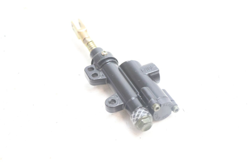 photo de ACHTERREM HOOFDREMSILINDER APOLLO RFZ 150 - Overzicht