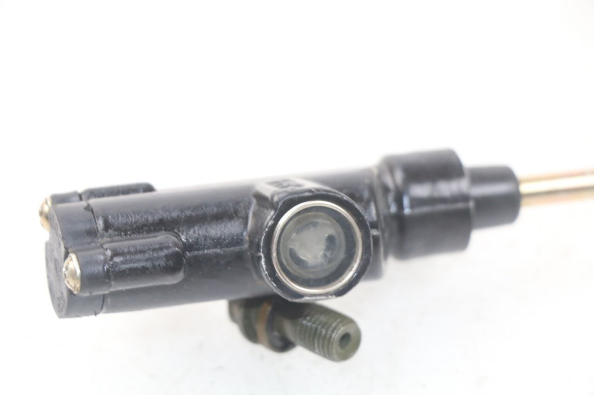 photo de ACHTERREM HOOFDREMSILINDER MINI MX ROOKIE 125 - Zoom op gebruiksstaat