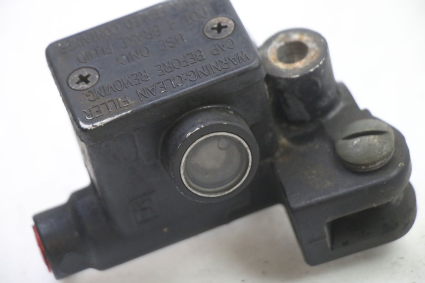 photo de ACHTERREM HOOFDREMSILINDER GILERA RUNNER SL 50 (2006 - 2009) - Technische close-up