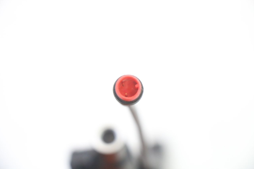 photo de ACHTERREM HOOFDREMSILINDER HERO S10 1 - Bevestigingspunten