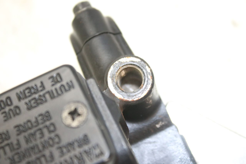 photo de ACHTERREM HOOFDREMSILINDER PEUGEOT SATELIS 125 (2010 - 2012) - Detail van het onderdeel