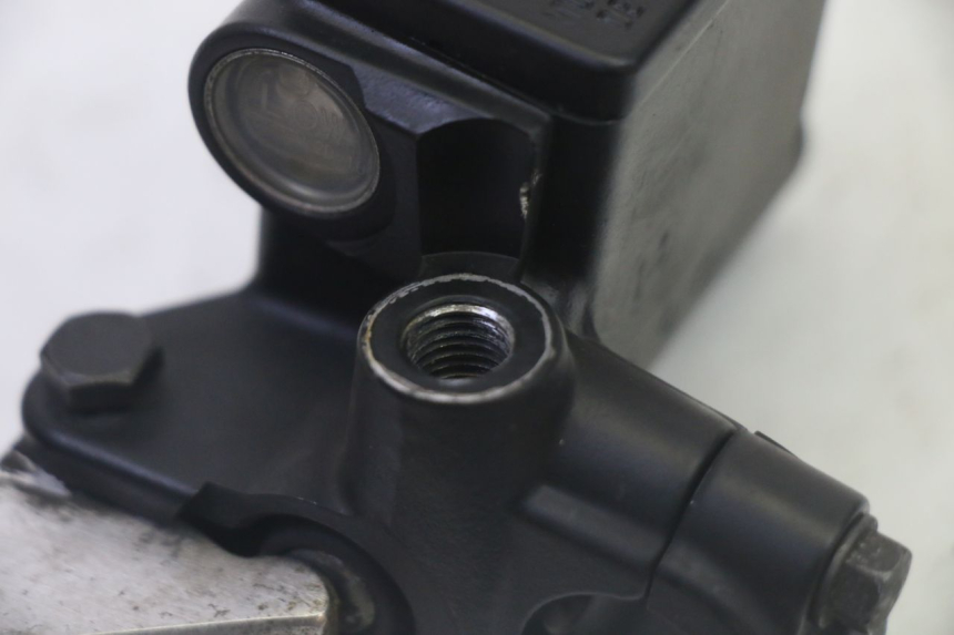 photo de ACHTERREM HOOFDREMSILINDER PEUGEOT SATELIS 125 (2010 - 2012) - Overzicht