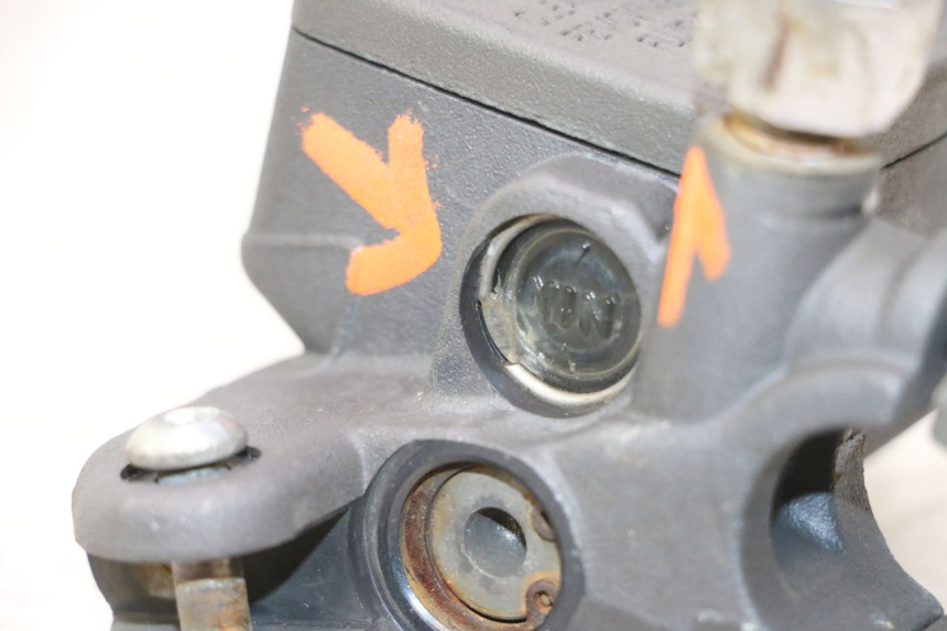 photo de ACHTERREM HOOFDREMSILINDER PEUGEOT SATELIS 125 (2006 - 2009) - Zoom op gebruiksstaat
