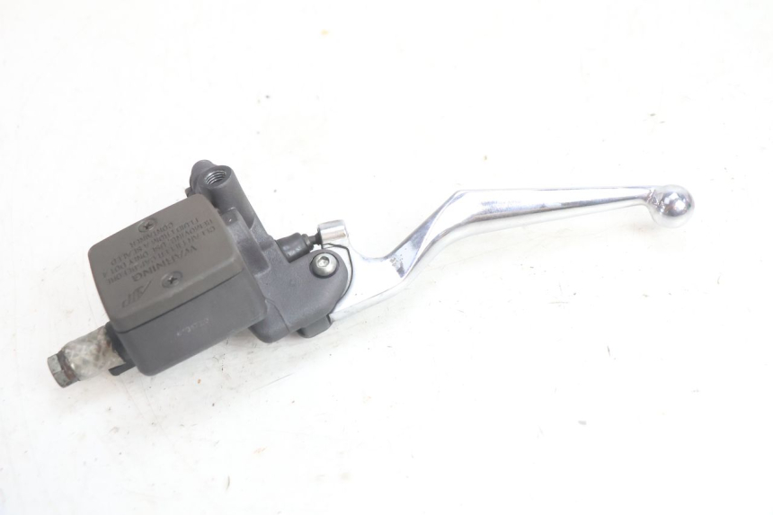 photo de ACHTERREM HOOFDREMSILINDER PEUGEOT SATELIS 125 (2006 - 2009) - Bevestigingspunten