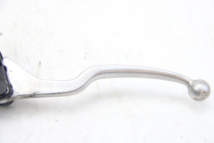 photo de ACHTERREM HOOFDREMSILINDER SUZUKI SIXTEEN 125 (2008 - 2010) - Overzicht