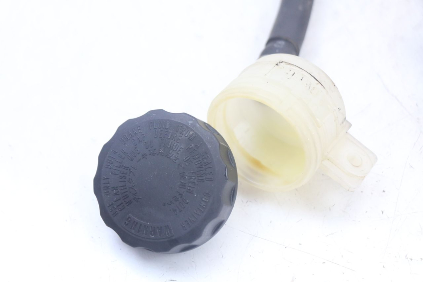 photo de ACHTERREM HOOFDREMSILINDER TRIUMPH SPEED TRIPLE T301 900 (1994 - 1996) - Gecontroleerd onderdeel