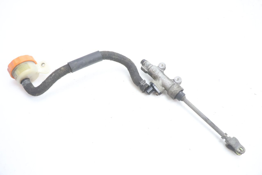 photo de ACHTERREM HOOFDREMMEESTER HONDA ST PAN EUROPEAN 1100 (1990 - 2002) - Hoofdaanzicht