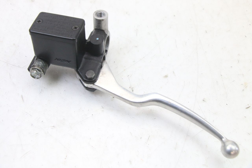 photo de ACHTERREM HOOFDREMSILINDER SUZUKI BURGMAN 125 (2018 - 2021) - Technische close-up