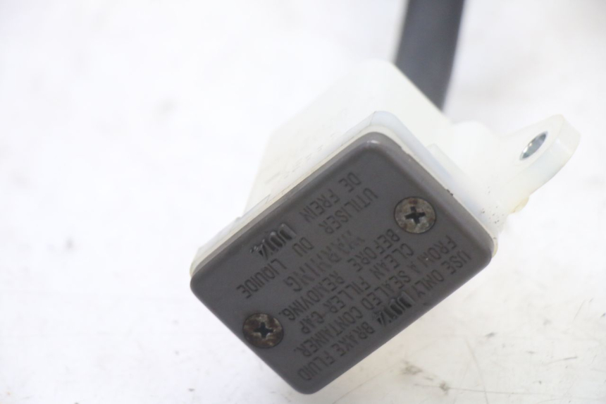 photo de ACHTERREM HOOFDREMSILINDER SUZUKI GSX F GSXF 650 (2007 - 2015) - Andere kijkhoek