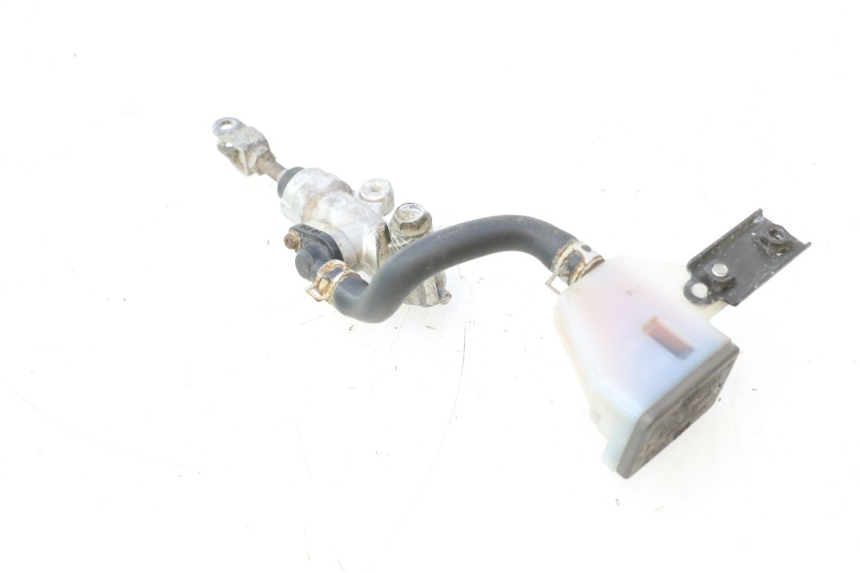 photo de ACHTERREM HOOFDREMSILINDER SUZUKI SV S 650 (2003 - 2009) - Overzicht