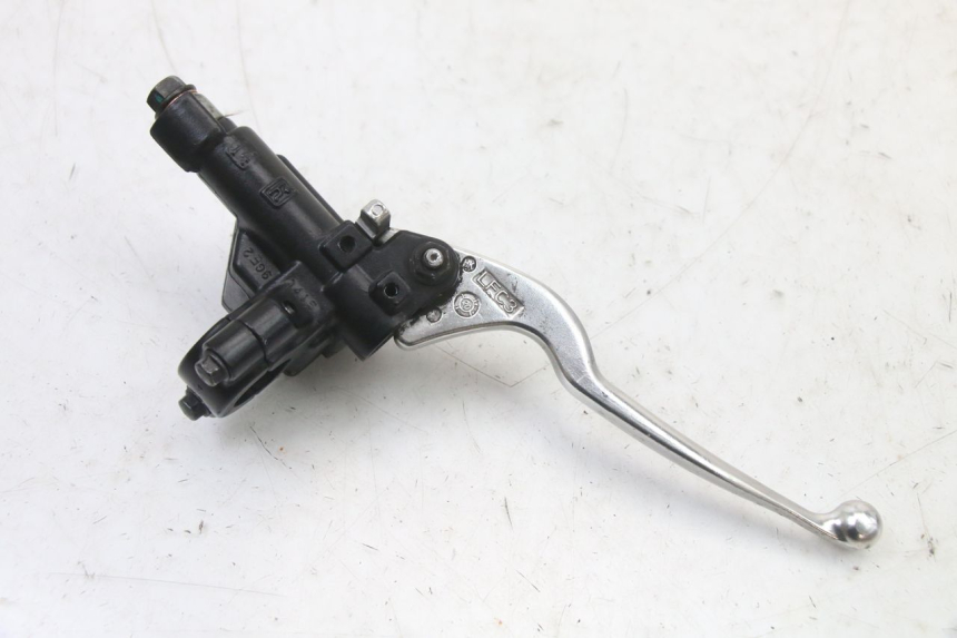 photo de ACHTERREM HOOFDREMSILINDER SYM FIDDLE 3 III 125 (2014 - 2020) - Overzicht