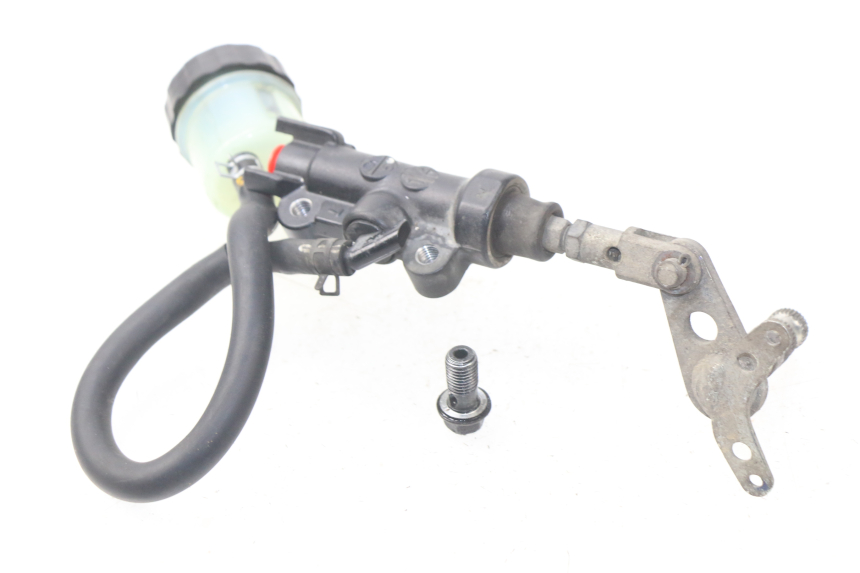 photo de ACHTERREM HOOFDREMSILINDER YAMAHA TDM ABS 900 (2002 - 2014) - Detail van het onderdeel