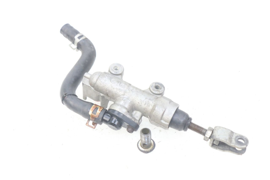photo de ACHTERREM HOOFDREMSILINDER SUZUKI TLS TL S 1000 (1997 - 2001) - Zoom op gebruiksstaat