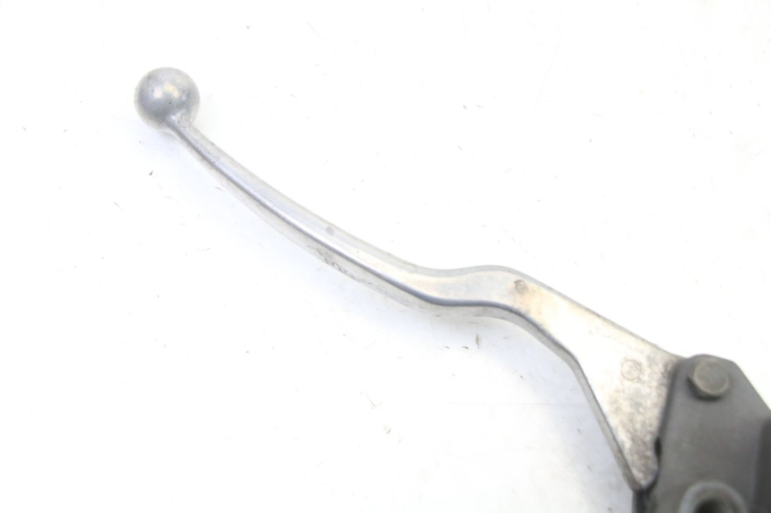 photo de ACHTERREM HOOFDREMSILINDER SUZUKI UH BURGMAN 125 (2002 - 2006) - Zoom op gebruiksstaat