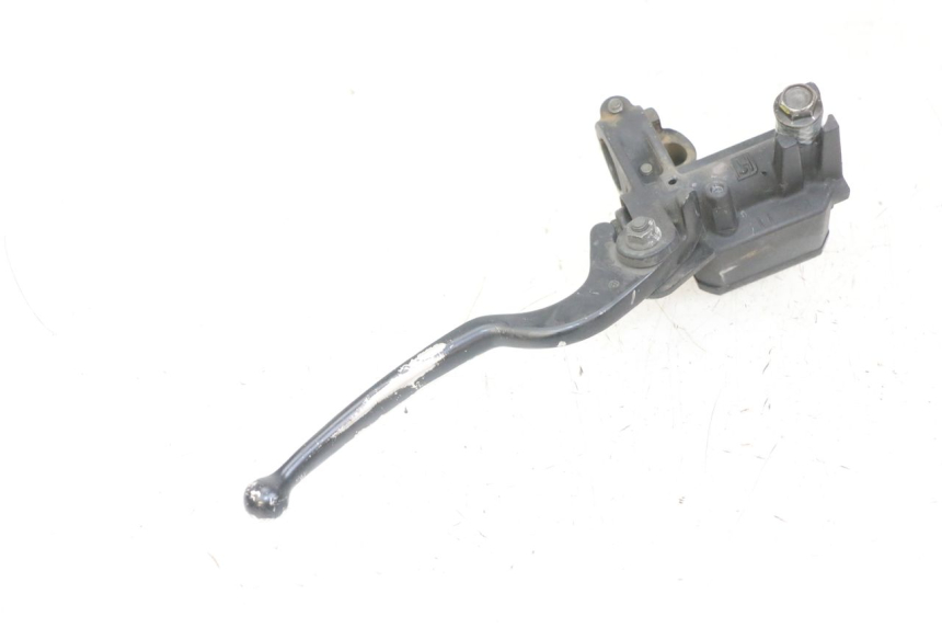 photo de ACHTERREM HOOFDREMSILINDER YAMAHA XMAX X-MAX 125 (2006 - 2009) - Technische close-up