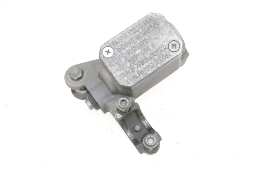 photo de ACHTERREM HOOFDREMSILINDER YAMAHA X-MAX XMAX 125 (2010 - 2013) - Overzicht