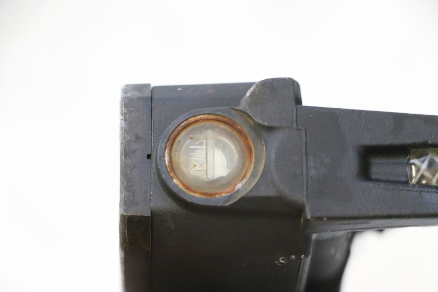 photo de ACHTERREM HOOFDREMSILINDER YAMAHA XMAX X-MAX 125 (2006 - 2009) - Detail van het onderdeel