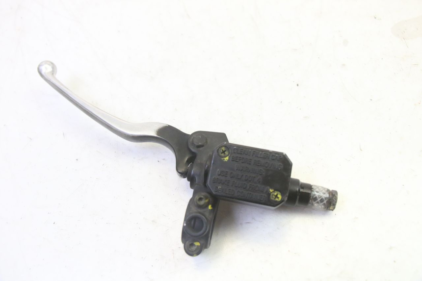 photo de ACHTERREM HOOFDREMSILINDER PIAGGIO XEVO - X EVO 125 (2007 - 2017) - Hoofdaanzicht